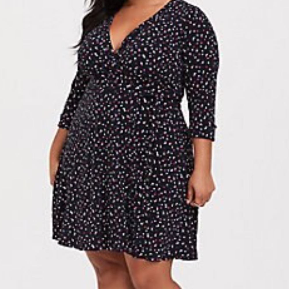 Black polka dot Torrid Studio Knit wrap sz 1